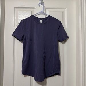 Lululemon love curved hem crew neck short sleeve shirt size 4 euc